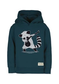 Felpa con cappuccio di colore verde scuro con una grafica di un procione in bianco e nero e un piccolo etichetta del marchio sul davanti in basso.