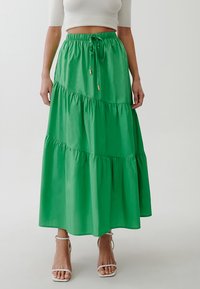 TUSSAH MEG  - Gonna a campana - green