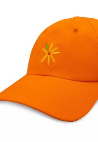 Pomarańczowa czapka bejsbolowa wykonana z bawełny. Ma wzór kwiatu w kolorze żółtym i zielonym, z detalami w postaci przeszyć na daszku i koronie.