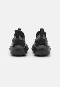 Nike Performance FLEX RUNNER 2 UNISEX - Road running shoes - black/flat pewter/anthracite/photo blue