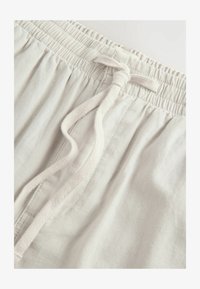 Non sélectionné, light grey