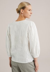 WE Fashion Blúz - white
