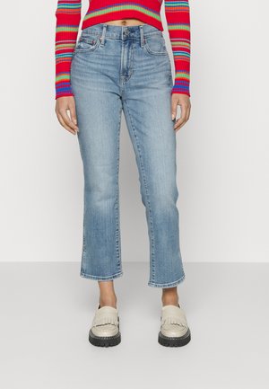 GAP Petite VINTAGE SLIM SPLIT HEM - Slim fit jeans - light wash