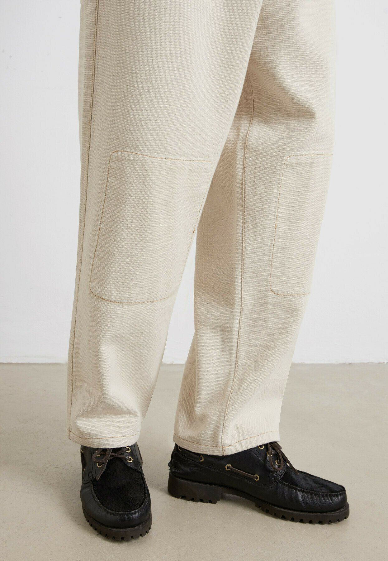 Farah Trousers - ecru/beige - Zalando
