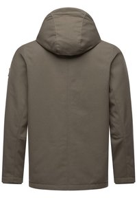 Chaqueta verde oliva oscuro con capucha, textura suave, mangas largas y un diseño trasero liso. Sin hardware visible ni patrones.