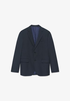 Blazer a righe sottili navy con rever a incavo, due tasche frontali e due bottoni. Presenta una fodera interna liscia di colore blu scuro.