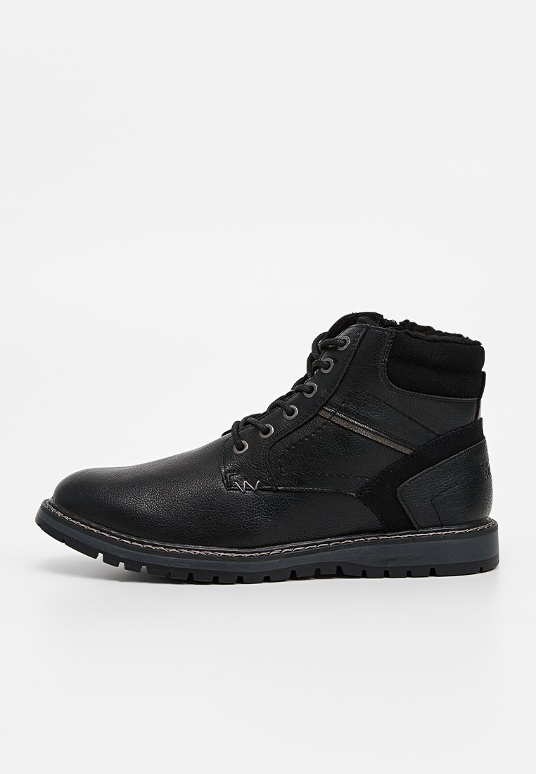 Botines con cordones
