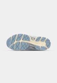 ASICS SportStyle GEL NYC UNISEX - Sporta apavi - dolphin grey/fjord grey