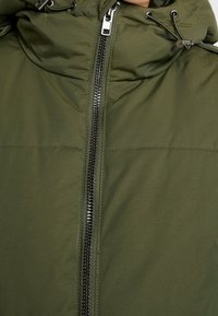 Object Zimní kabát - dark green