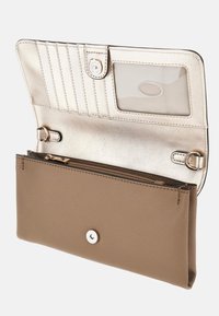 Guess NOELLE  FLAP  - Rankinė per petį - beige