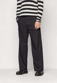DRYKORN WYDER - Kelnės - black