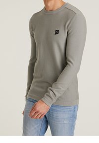 CHASIN' Pullover - grey
