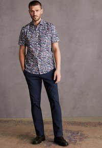Next SIGNATURE  SHORT SLEEVE - REGULAR FIT - Skjorter - blue floral