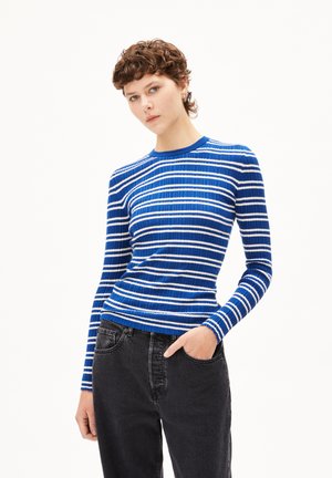 ALAANIA  - Jumper - lapis blue-oatmilk