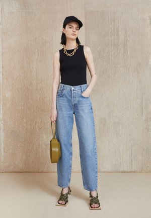 BAGGY - Straight leg jeans - passenger medium indigo