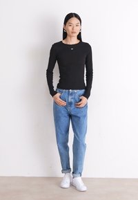 Tommy Jeans SLIM TEE - Langærmet T-shirt - black