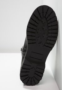 Zign Bottines à lacets - black