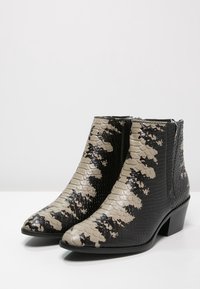 Calvin Klein Jeans Botines - black