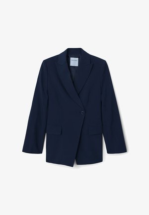 Blazer blu navy con un bottone, rever a punta e due tasche frontali. Realizzato in tessuto morbido con vestibilità su misura. Etichetta: Calliope.
