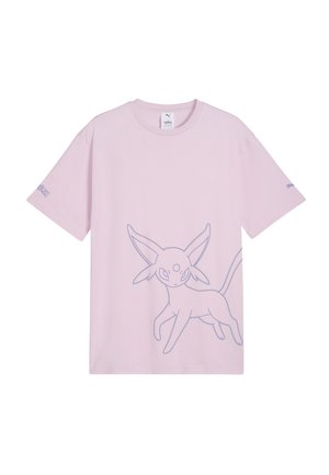 T-shirt rose clair avec un contour violet pâle d'une créature quadrupède aux grandes oreilles et à la queue sur le devant.