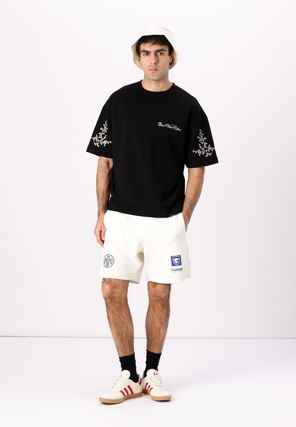 ECLARIS UNISEX - Print T-shirt2