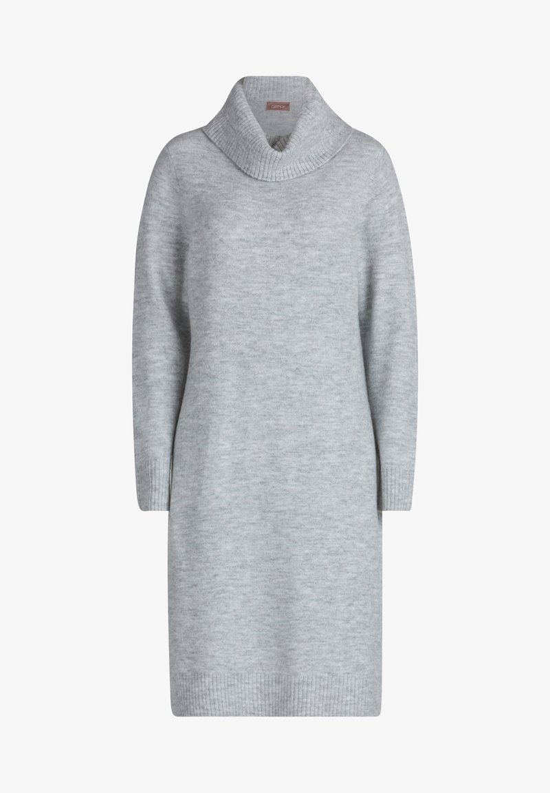 Šedé pletené šaty se širokým žebrovaným rolákem, dlouhými rukávy a žebrovanými manžetami. Měkká textura s mírně volným střihem.