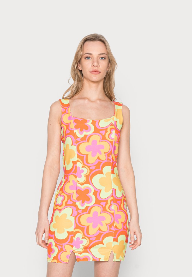 Vintage Supply BODYCON DRESS IN WAVY SCUBA Jersey dress orange