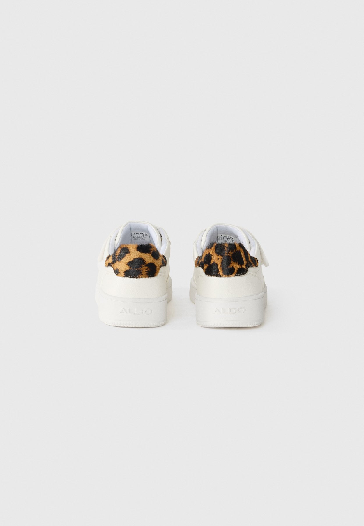 Sneaker low