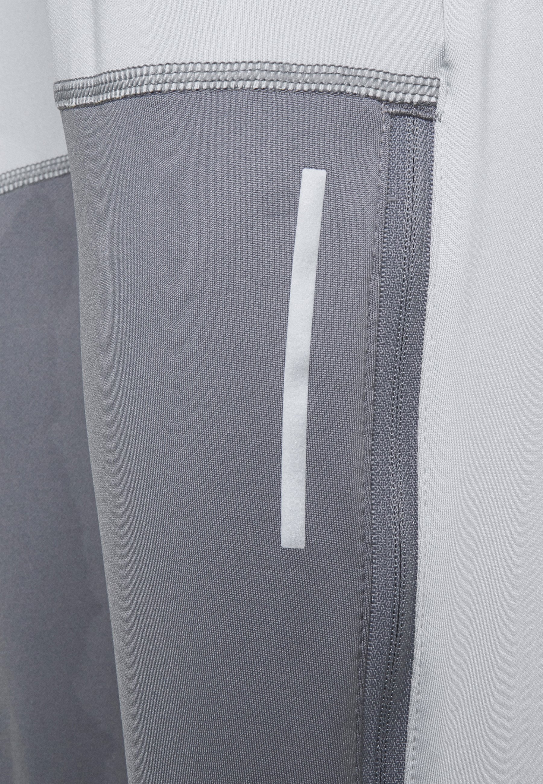 nike performance essential pant