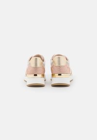 Marco Tozzi Sneakersy niskie