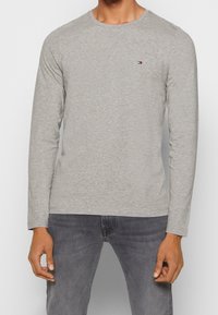 Tommy Hilfiger Pitkähihainen paita - grey