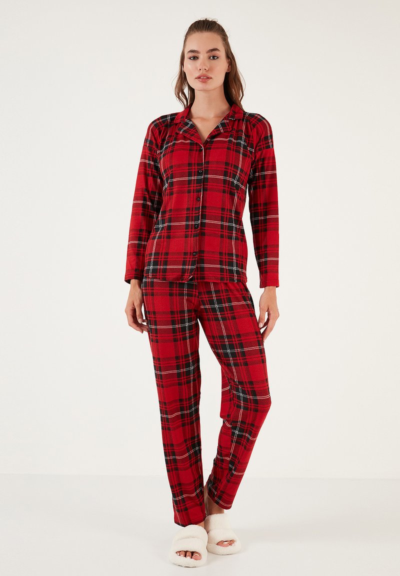 LELA REGULAR FIT - Pidžaamakomplekt - red black