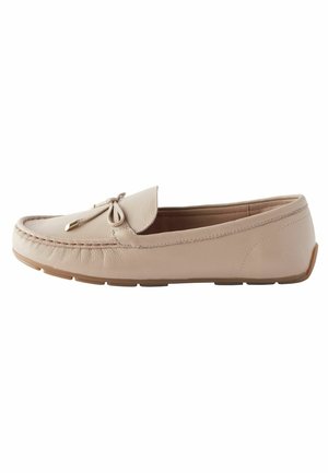 Next FOREVER COMFORT BOW DRIVER REGULAR FIT - Mokkasiinit - nude