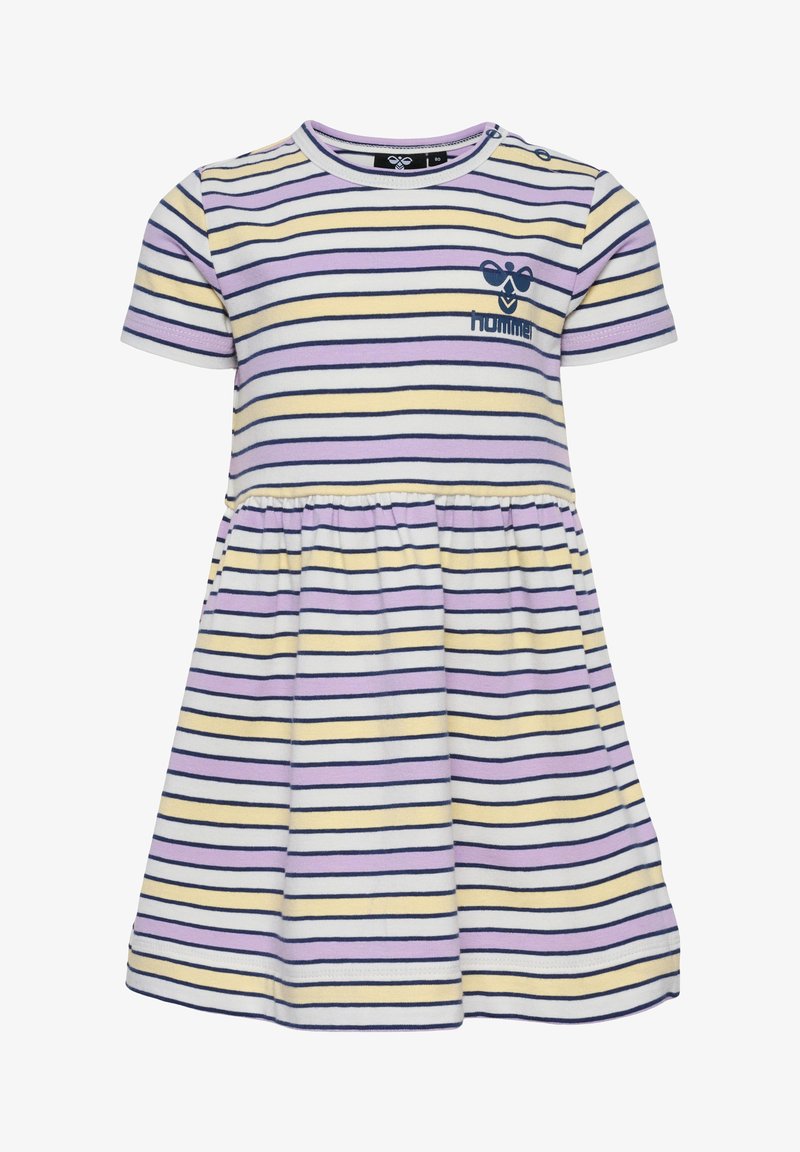 Strikket kjole i blød bomuld med korte ærmer. Har lavendel, gul og marineblå striber, en samlet talje og et side-logo detalje.