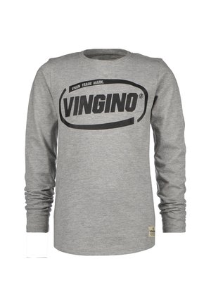 Szara koszulka z długim rękawem z logo "VINGINO" w pogrubionych czarnych literach na piersi oraz małą materiałową metką przy krawędzi.