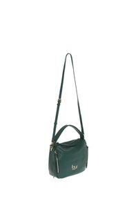 Borsa a mano in pelle verde con una texture liscia, tasca con zip, manico corto e una lunga tracolla regolabile. Logo con accento dorato sul fronte.