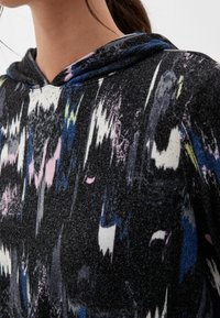 s.Oliver MIT KAPUZE - Kapuzenpullover - schwarz