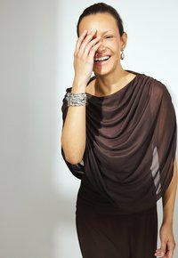 NA-KD DRAPED CAPE  - Pusero - brown