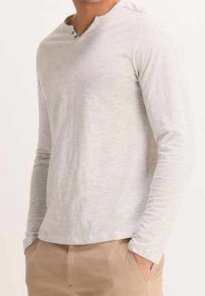 Long sleeved top - beige