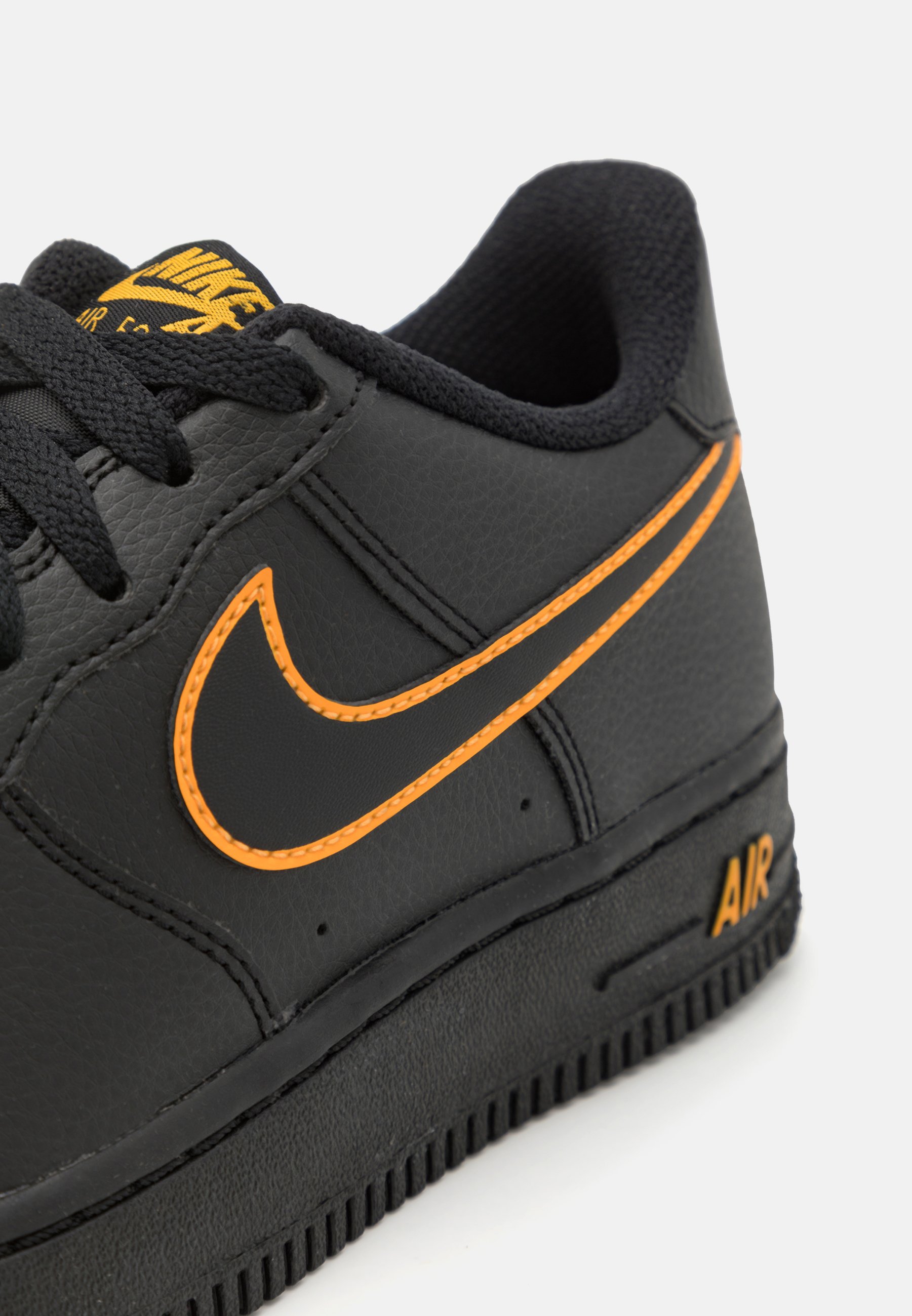 nike air force one black orange