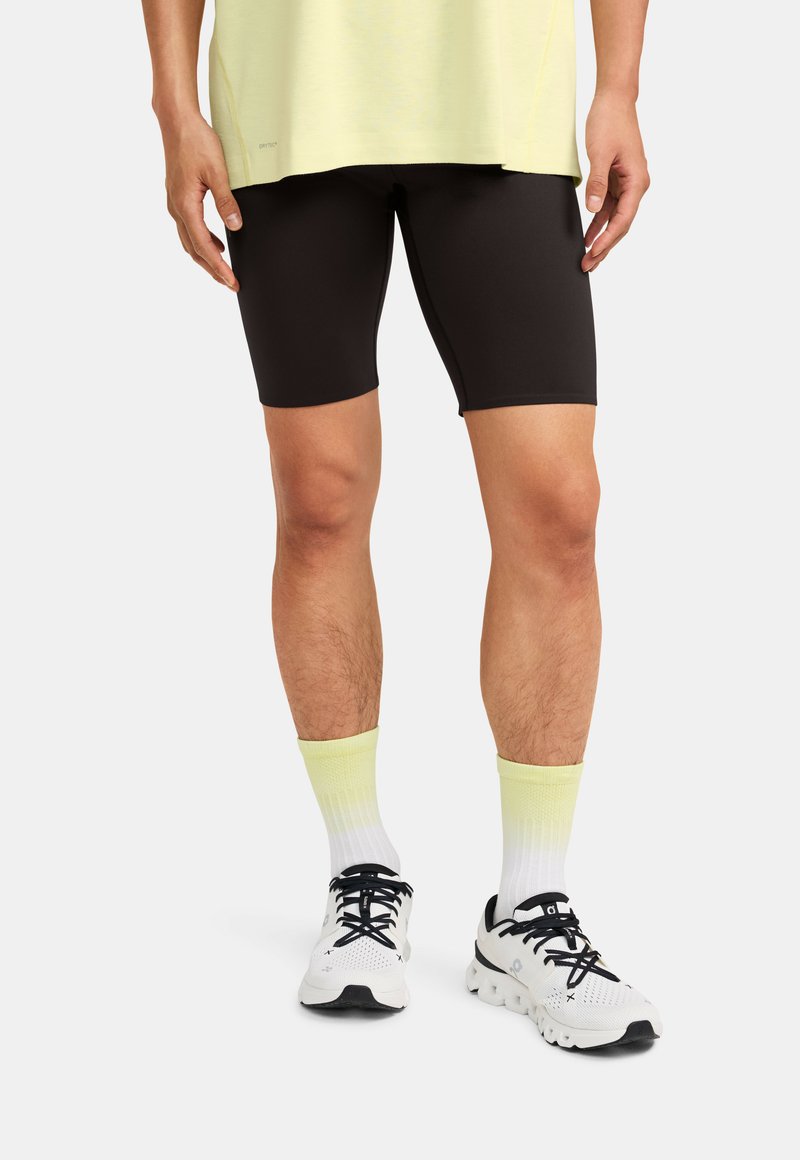 Track Active Shorts - Black