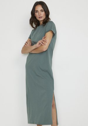 CELINA  - Jerseykleid - balsam green