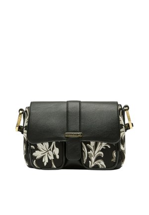 Zwarte leren crossbodytas met witte stoffen panelen met bloemenprint, een voorflap met sluiting en een goudkleurige logoplaat en beslag.
