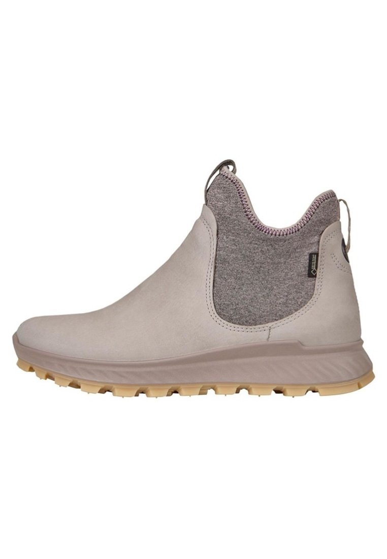 Bottines gris clair en cuir avec un col en tissu texturé gris, dotées d'une semelle en caoutchouc avec un motif de semelle pour une adhérence optimale.