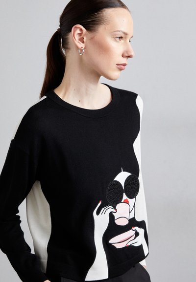 Alice + Olivia Stickad tröja - black/soft white/multi