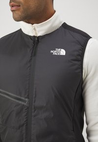 The North Face MOUNTAIN ATHLETICS HYBRID GILET - Γιλέκο - black