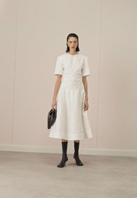 Materiel WEDDING GATHERED WAIST DRESS - Kokteiļkleita/ballīšu kleita - white