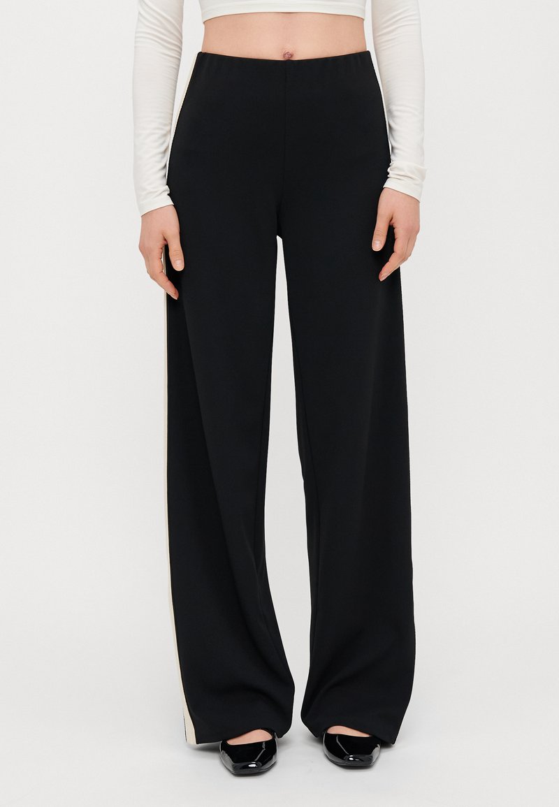 Vero Moda Tall VMBERLIN WIDE PANEL - Hlače - black