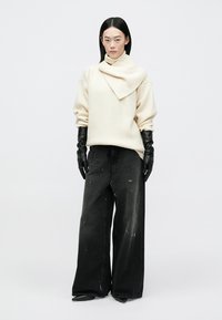 MM6 Maison Margiela PANTS POCKETS - Široke hlačnice - black