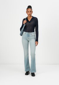 Tommy Hilfiger LEX niebieski denim